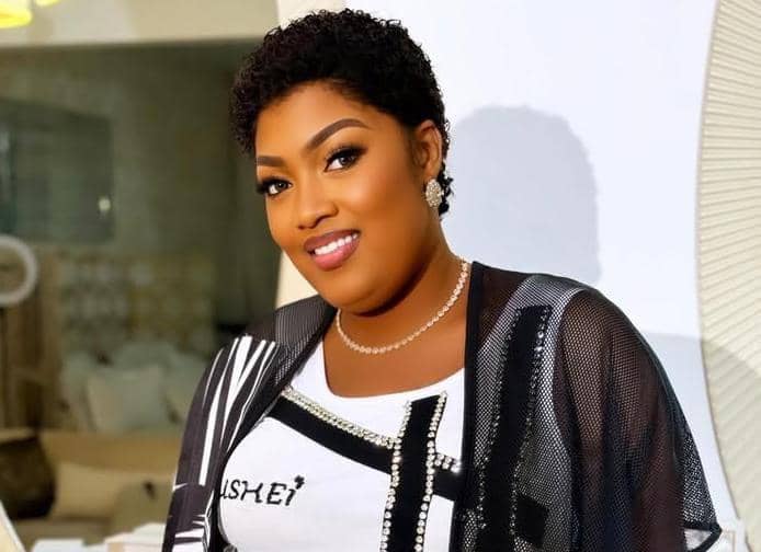 BIJOU NGONE, LA REINE DE L’ENTRETAINMENT ET DU 8 MARS …